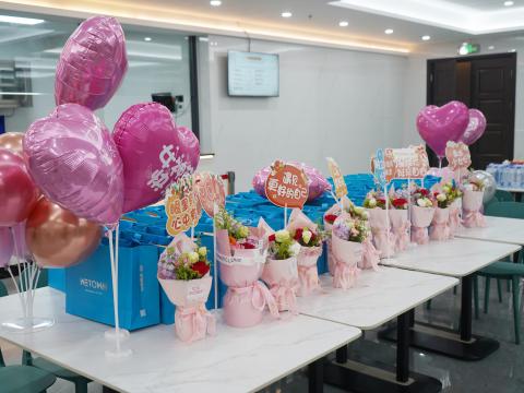 致敬“她实力”：pp电子集团女神节暖心系列活动！