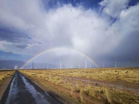 pp电子助力全球首条±800kV清洁能源外送建设项目在青海顺遂投运